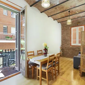 Great In Sagrada Familia With Balcony Apartment Barcelona