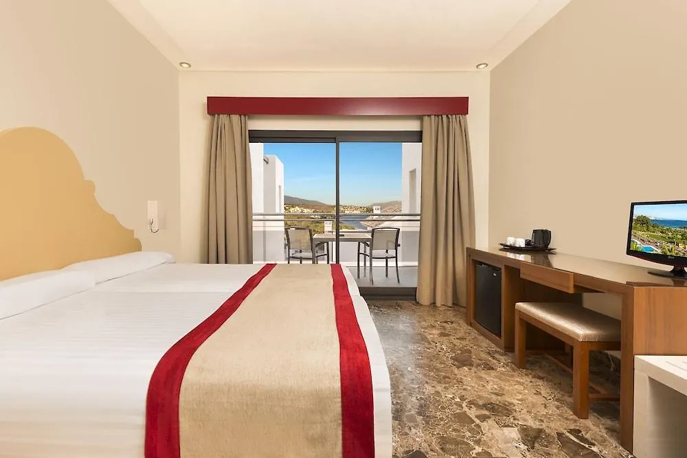 Estepona Hotel & Spa Resort