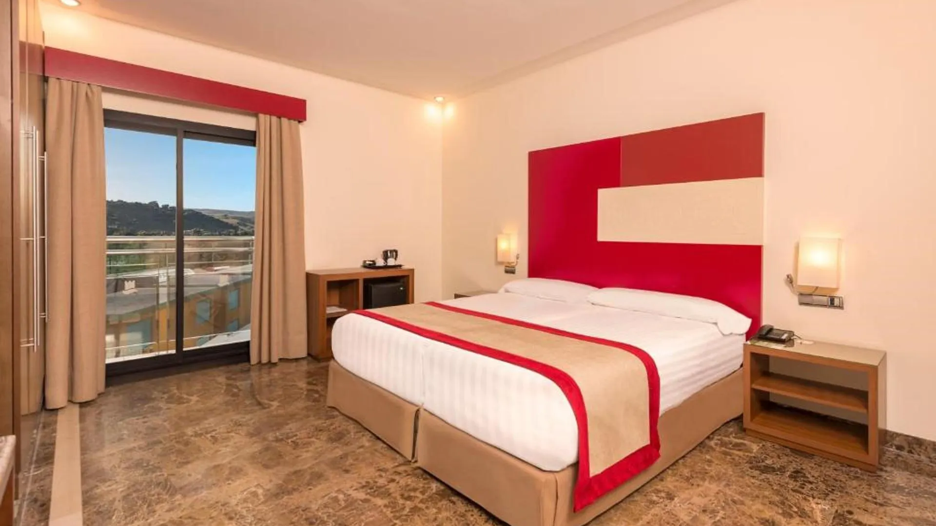 Estepona Hotel & Spa Resort