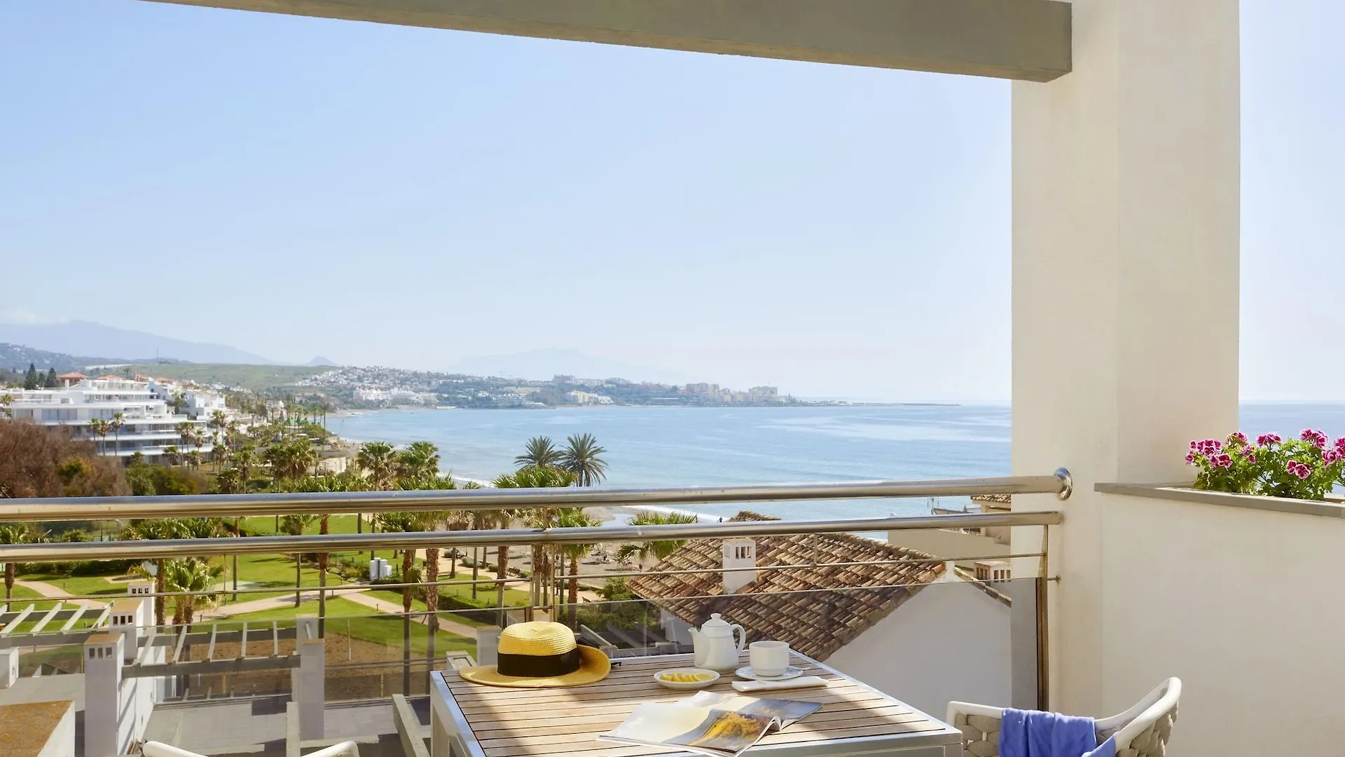 Estepona Hotel & Spa Resort 4*,